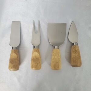 NWOT-Set of 4 Cheese Knives with Wooden Handles - Mini Cheese Knife Set
